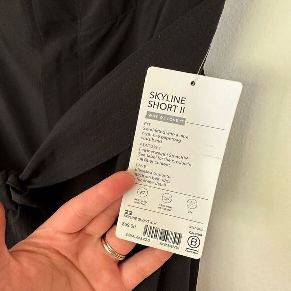 Athleta women’s plus size Skyline Short II - Picture 8 of 8